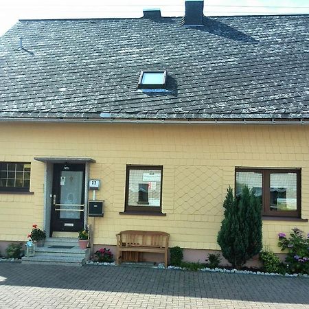 Cozy Apartment With Private Garden In Nisterau Lautzenbrücken Exterior foto